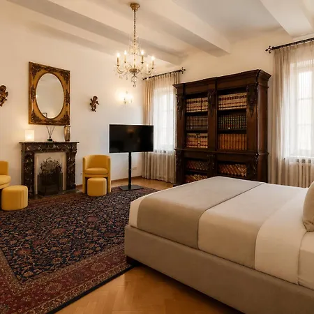 Comecasa No Ztl Alfieri Urban Appartement